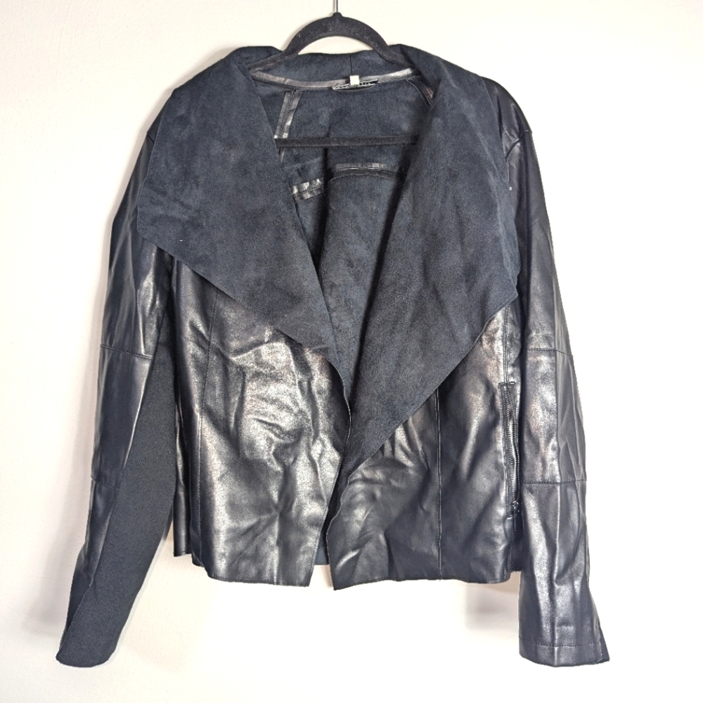 2X Bagatelle Collection Black Faux Leather Open Front Jacket